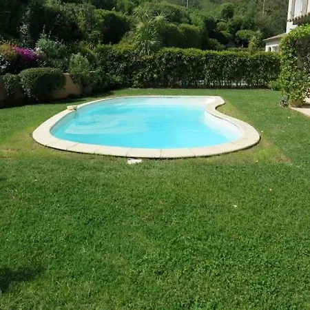 Charmante Avec Piscine - Golfe St Tropez *